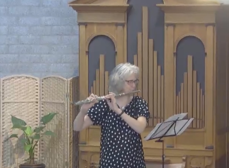 Yvonne - fluitiste